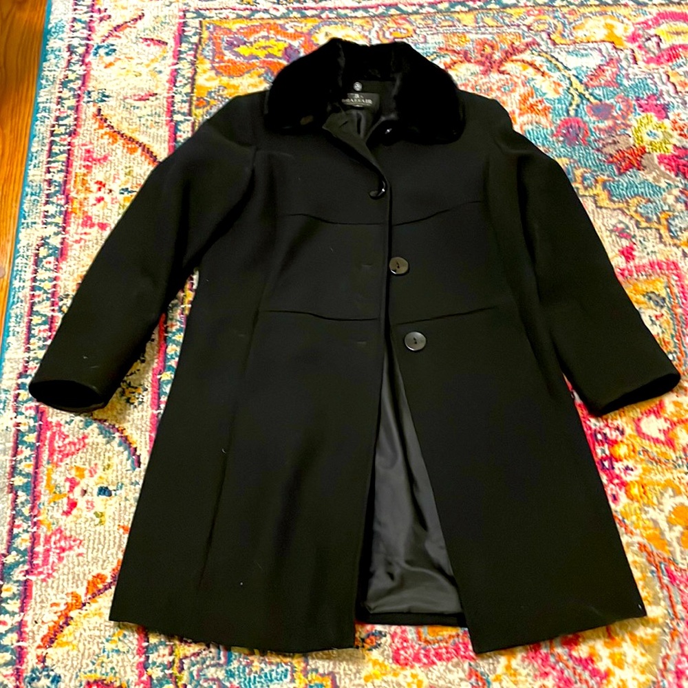 Full length wool coat with removable faux fur collar. Size 8